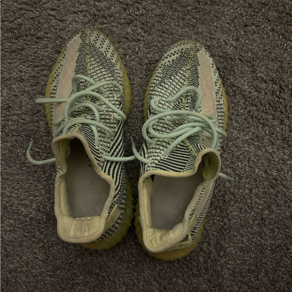 Adidas Yeezy 350 size 10